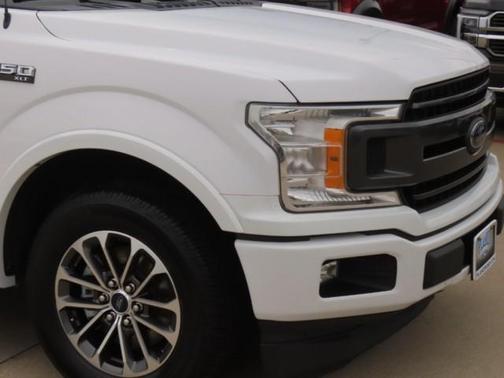 Oxford White 2019 Ford F-150 XLT