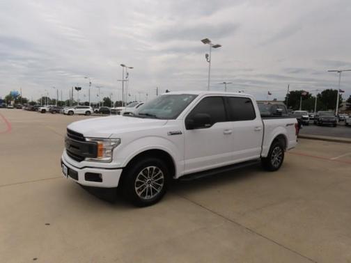 Oxford White 2019 Ford F-150 XLT