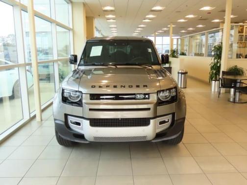 2025 Land Rover Defender P300