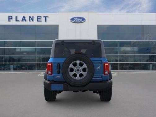 Velocity Blue Metallic 2025 Ford Bronco Big Bend