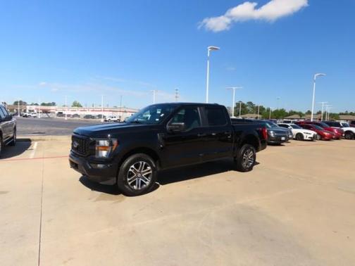 Agate Black Metallic 2023 Ford F-150 XL