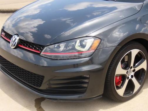 2017 Volkswagen Golf GTI SE 4-Door