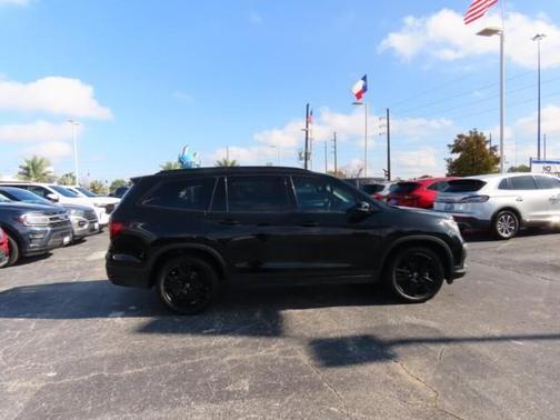2022 Honda Pilot Black Edition