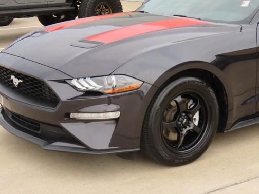 2022 Ford Mustang EcoBoost