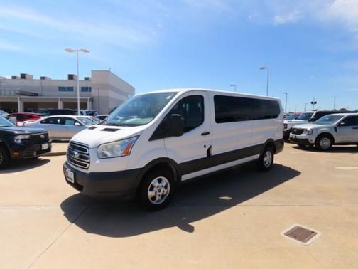 Oxford White 2017 Ford Transit-350 XLT