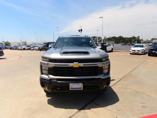 2024 Chevrolet Silverado 2500 Custom