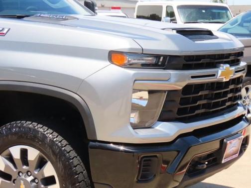 2024 Chevrolet Silverado 2500 Custom