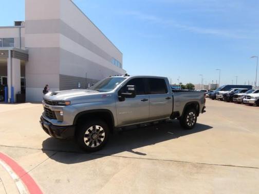 2024 Chevrolet Silverado 2500 Custom