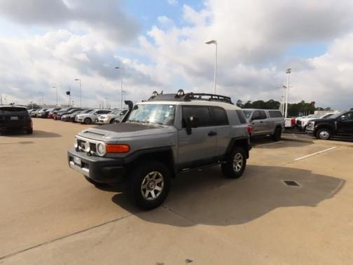 2014 Toyota FJ Cruiser Base