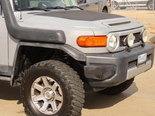 2014 Toyota FJ Cruiser Base