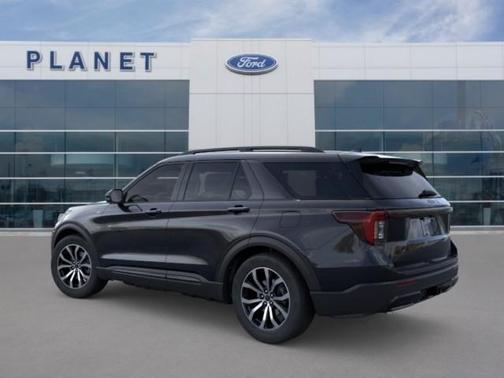 Agate Black Metallic 2026 Ford Explorer ST-Line