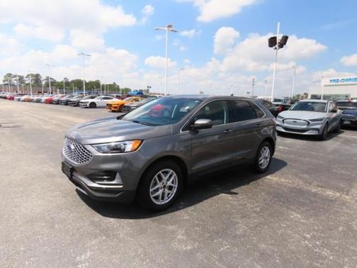 Carbonized Gray Metallic 2024 Ford Edge SEL