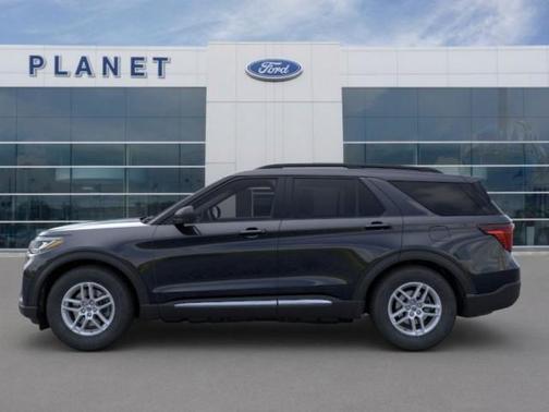 2025 Ford Explorer Active RWD