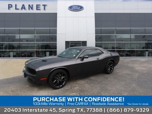 2022 Dodge Challenger SXT