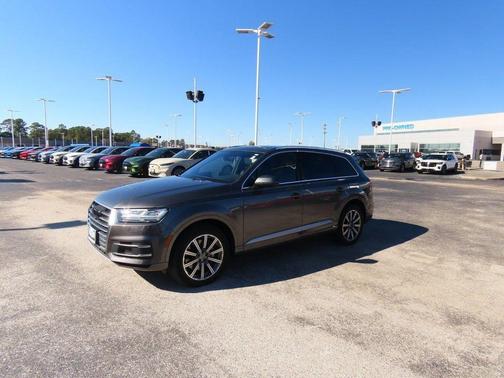 2019 Audi Q7 45 Premium Plus