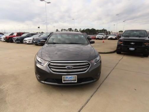 2016 Ford Taurus SEL