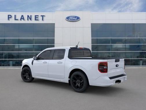 2025 Ford Maverick Lobo Standard