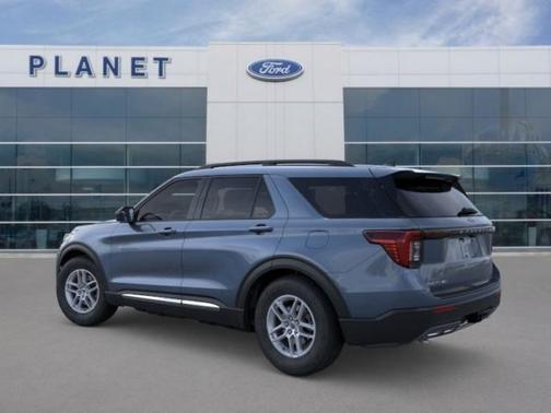 2025 Ford Explorer Active RWD