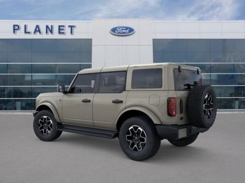 2026 Ford Bronco Outer Banks