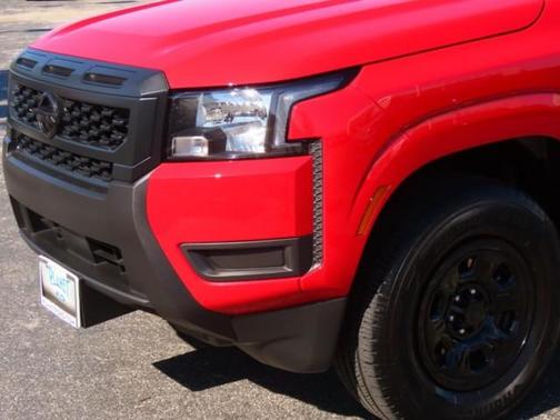 2025 Nissan Frontier S