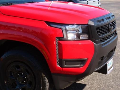 2025 Nissan Frontier S