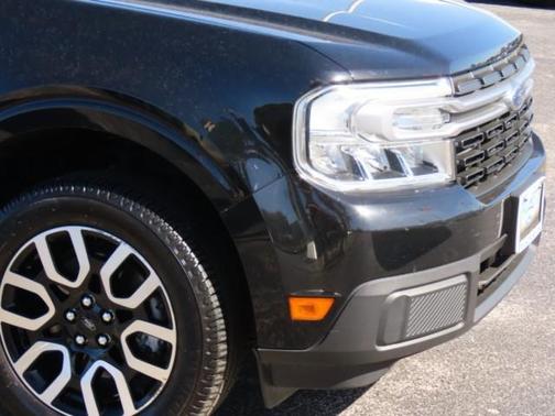 Shadow Black 2023 Ford Maverick Lariat