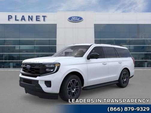 Star White 2026 Ford Expedition Active