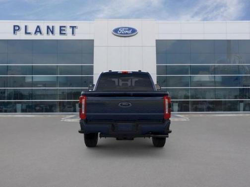 2025 Ford F-350 Lariat Super Duty