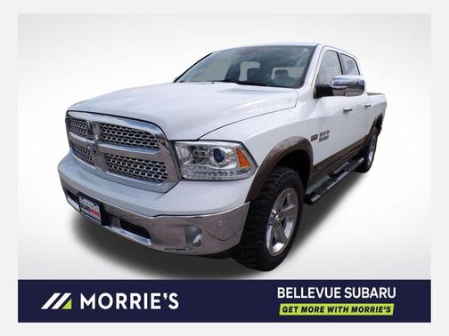 Bright White Clearcoat 2017 RAM 1500 Laramie