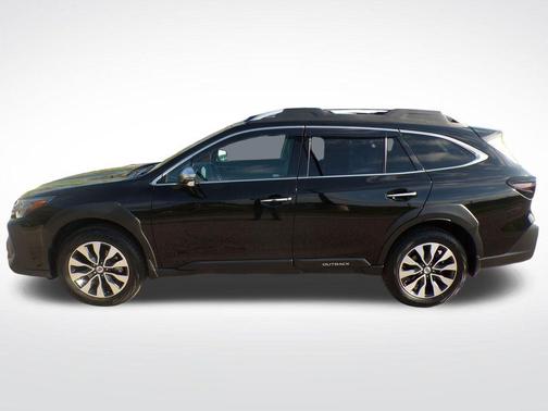 Crystal Black Silica 2024 Subaru Outback Touring XT