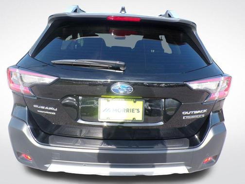 Crystal Black Silica 2024 Subaru Outback Touring XT
