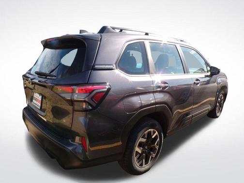Magnetite Gray Metallic 2026 Subaru Forester