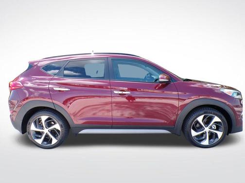 Ruby Wine 2018 Hyundai TUCSON Limited