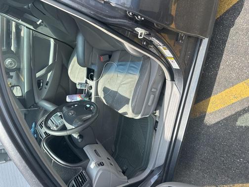 Gray 2009 Toyota Camry Hybrid