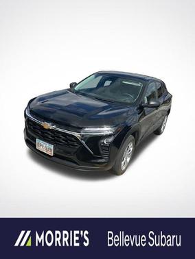 Mosaic Black Metallic 2024 Chevrolet Trax LS