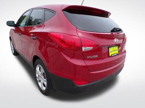 Garnet Red 2012 Hyundai TUCSON GL