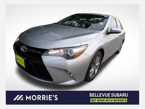 Celestial Silver Metallic 2017 Toyota Camry SE