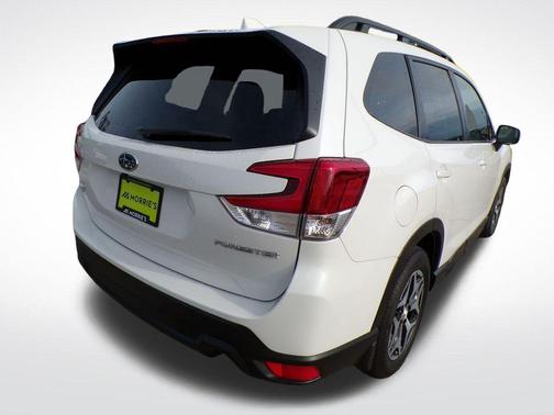 Crystal White Pearl 2023 Subaru Forester Premium