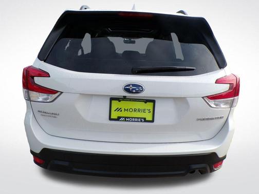Crystal White Pearl 2023 Subaru Forester Premium