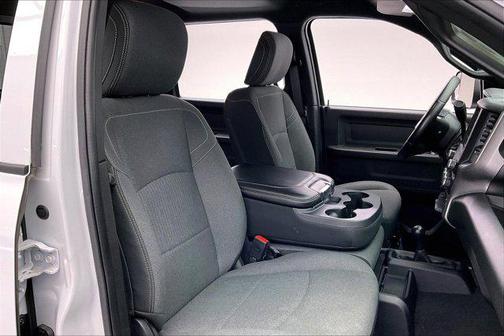 2021 RAM 2500 Tradesman Crew Cab 4x4 6'4' Box