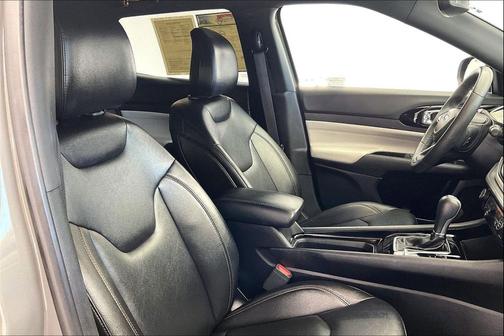 Sting-Gray Clearcoat 2024 Jeep Compass Limited