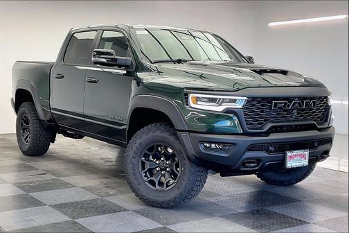 PG9 Serrano Green Metallic 2026 RAM 1500 RHO Crew Cab 4x4 5'7' Box