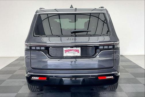 Baltic Gray Metallic Clearcoat 2026 Jeep Grand Wagoneer 4x4