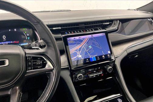 Diamond Black Crystal Pearlcoat 2023 Jeep Grand Cherokee 4xe Overland