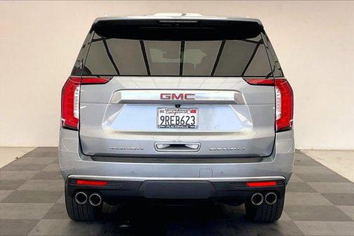 Sterling Metallic 2024 GMC Yukon Denali