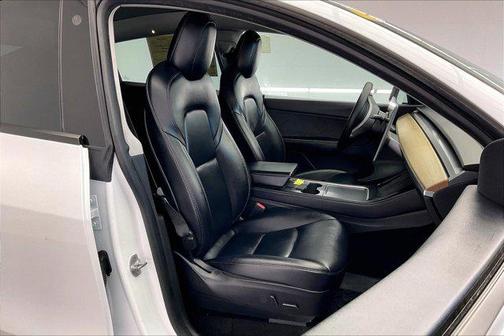 2022 Tesla Model Y Performance Dual Motor All-Wheel Drive