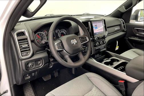 PW7 Bright White Clear Coat 2026 RAM 1500 Big Horn/Lone Star