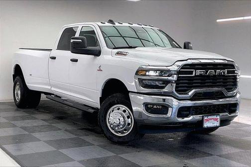 2026 RAM 3500 Tradesman Crew Cab 4x4 8' Box