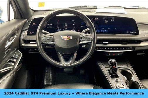 2024 Cadillac XT4 Premium Luxury