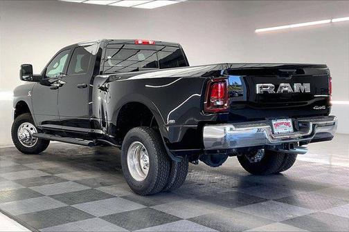 2026 RAM 3500 Tradesman Crew Cab 4x4 8' Box